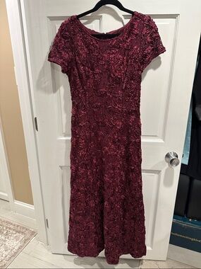 Alex Evenings Evelyn Rosette lace Merlot gown